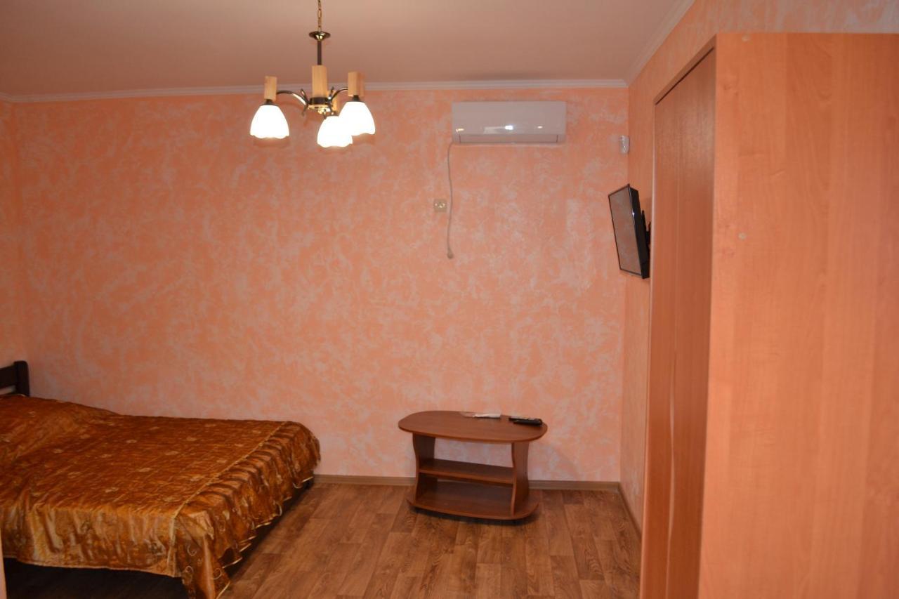 Мини-Отель Veravilla Čornomorsk Exteriér fotografie